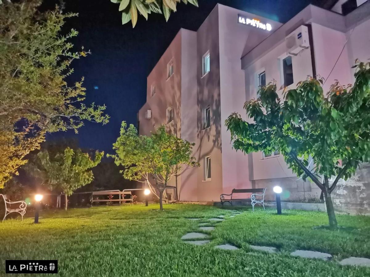 La Pietra Family Hotel Međugorje Exterior foto