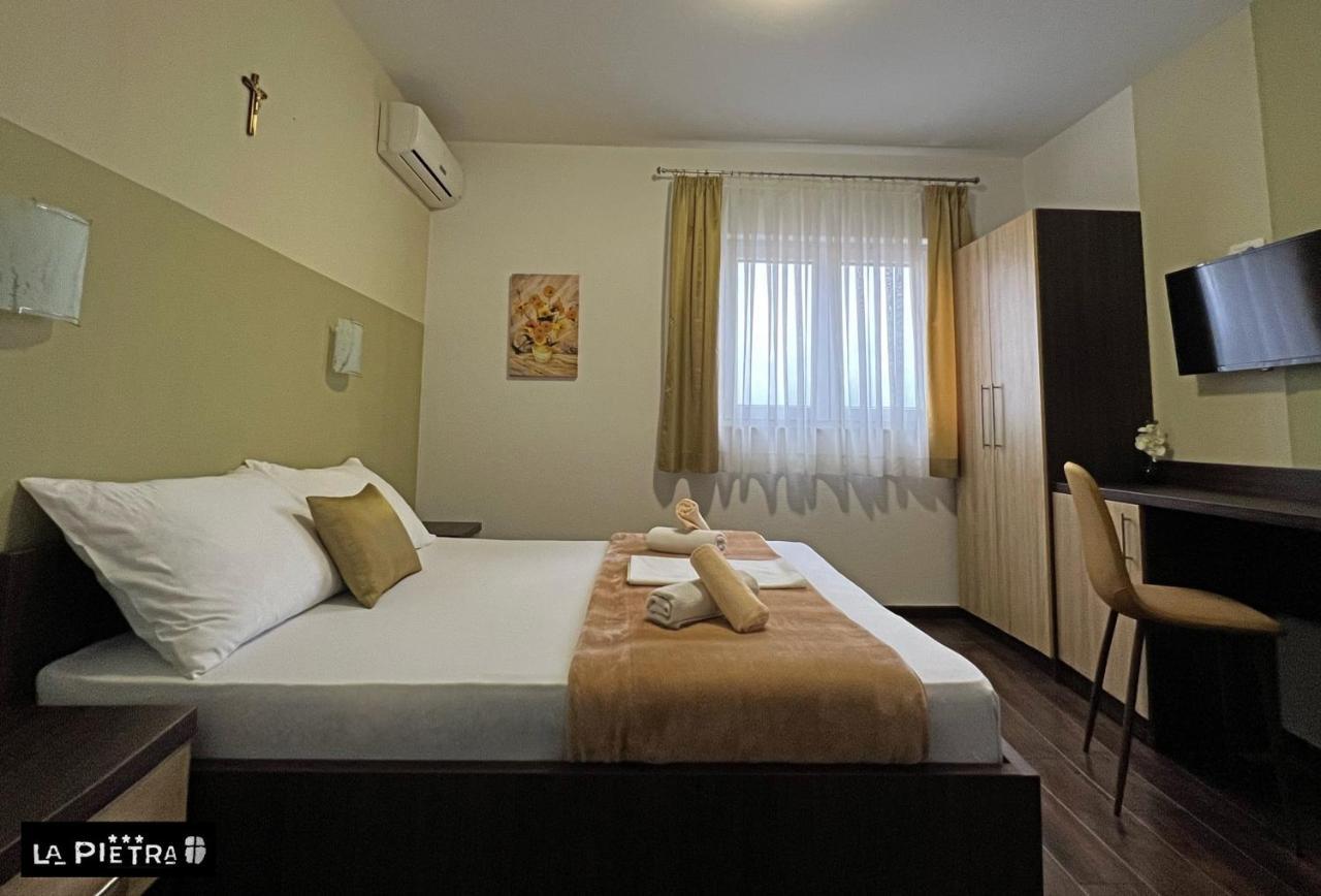 La Pietra Family Hotel Međugorje Exterior foto