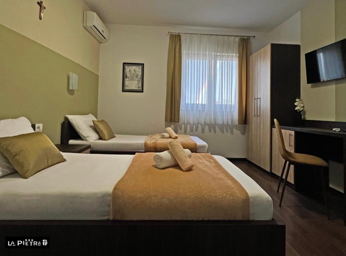 La Pietra Family Hotel Međugorje Zimmer foto