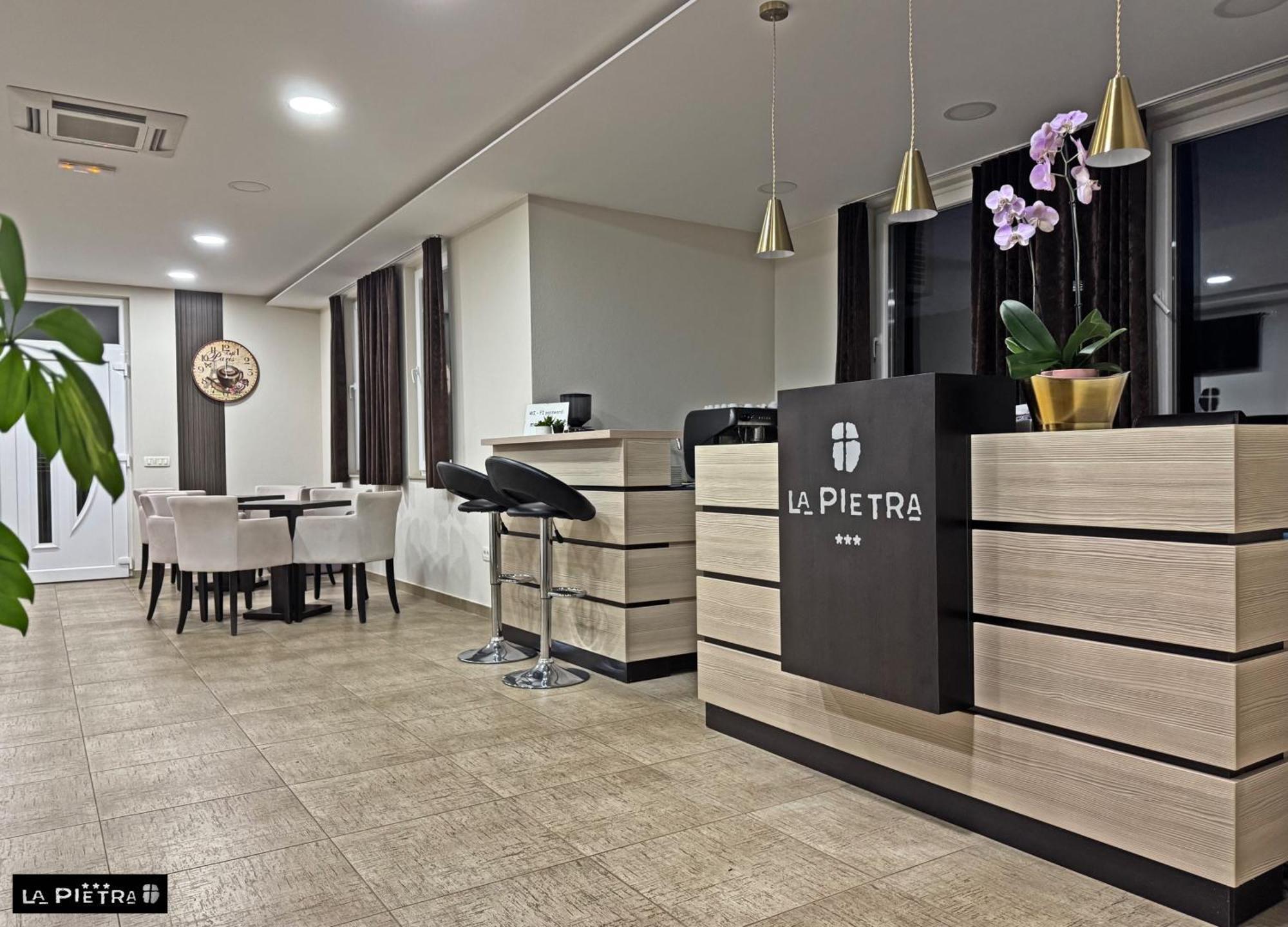 La Pietra Family Hotel Međugorje Exterior foto